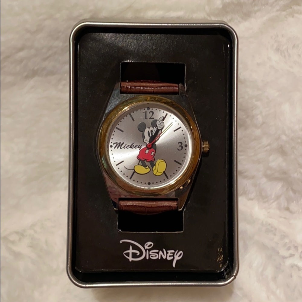 New in Box Men's Mickey Mouse Watch